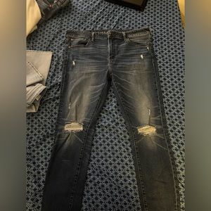 American Eagle Next level AirFlex Skinny Ripped Jeans Size 38x32